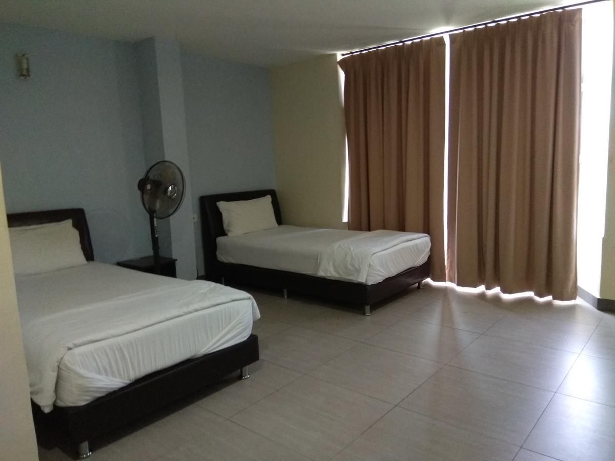 Starview Hotel Lumut Ngoại thất bức ảnh